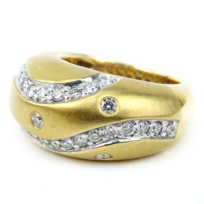 Sonia Bitton Approx. 1.0 Carat Round Brilliant Cut Diamond, 14 Karat Yellow Gold Ring. 