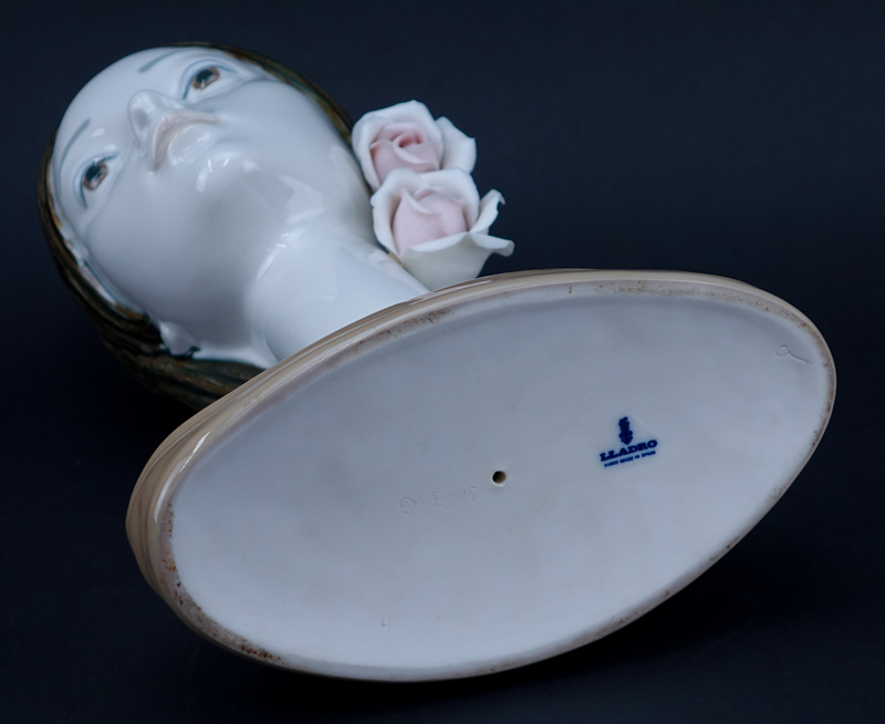 Lladro Porcelain Bust "Maja".
