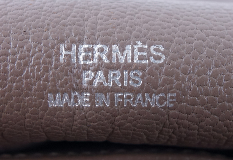 Hermès Etain Clemence Jypsiere 32 Bag. Palladium hardware, etoupe interior, zipper interior pocket. 