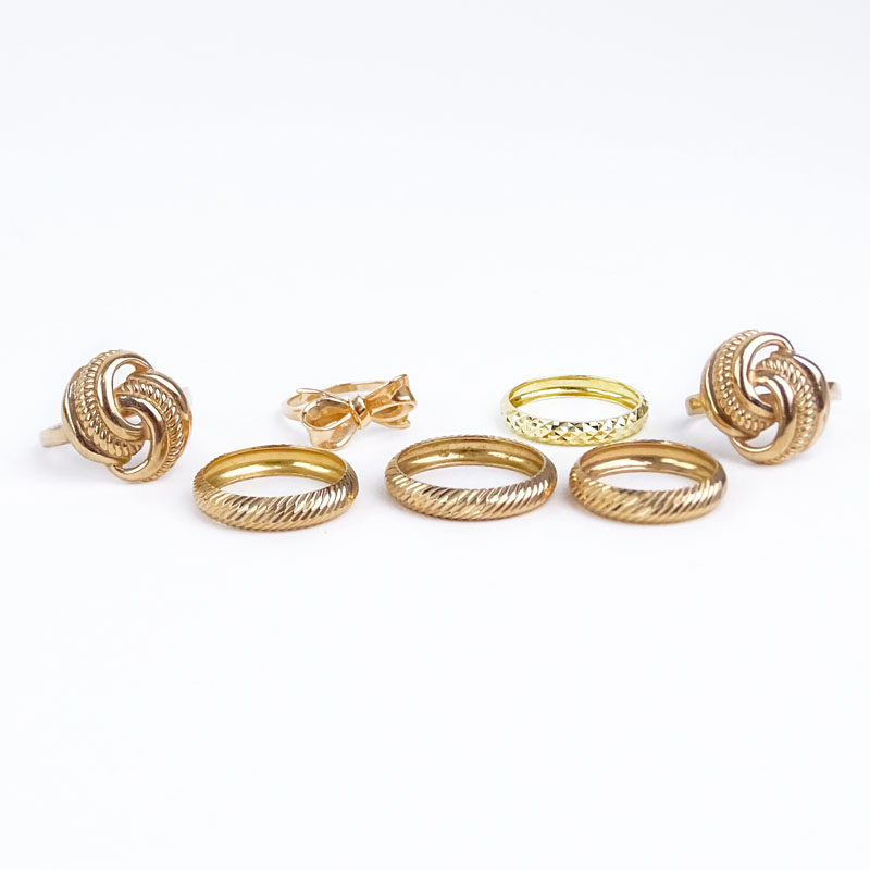 Seven (7) 10 Karat to 14 Karat Pink and Yellow Gold Ring Lot.