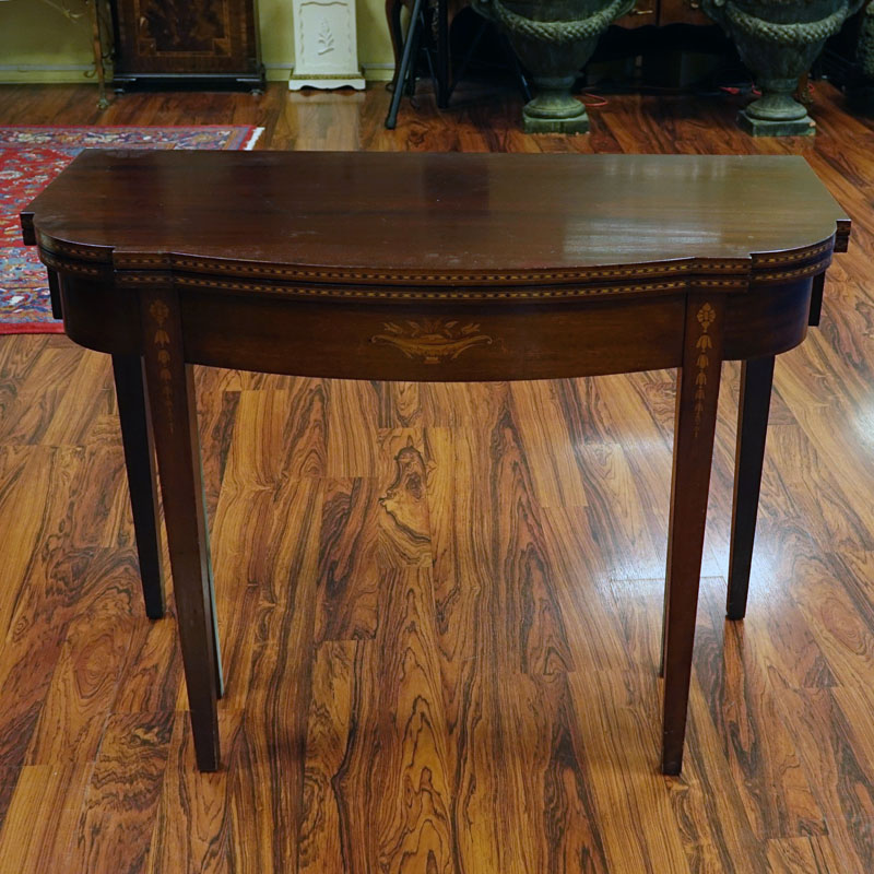 20th Century Sheraton Style Inlaid Console/Expanding Dining Table With 3 Leaves.