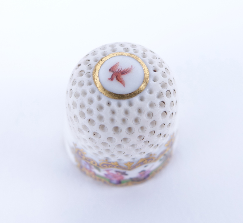 Mid 18th Century Meissen Porcelain Thimble.