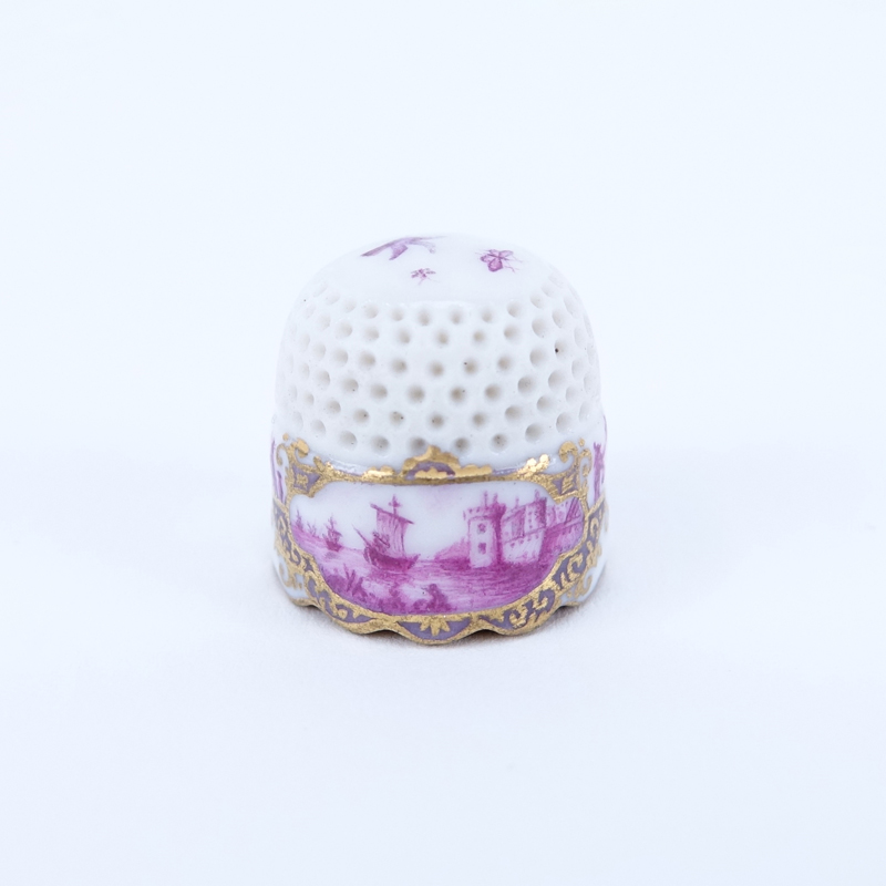 Mid 18th Century Meissen Porcelain Thimble.