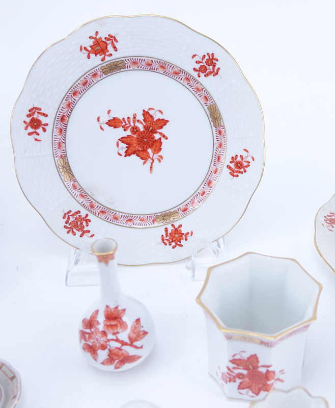 Large Collection of Herend Porcelain Tableware in the Chinese Bouquet (Rust) Pattern