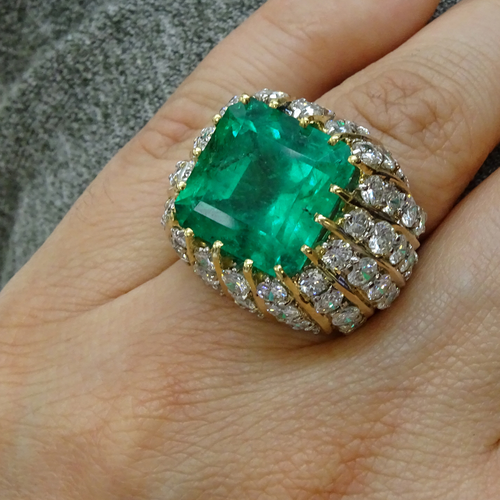 18.75 Carat Square Cut Colombian Emerald, 10.0 Carat Round Brilliant Cut Diamond and 18 Karat White and Yellow Gold Bon Bon Ring.