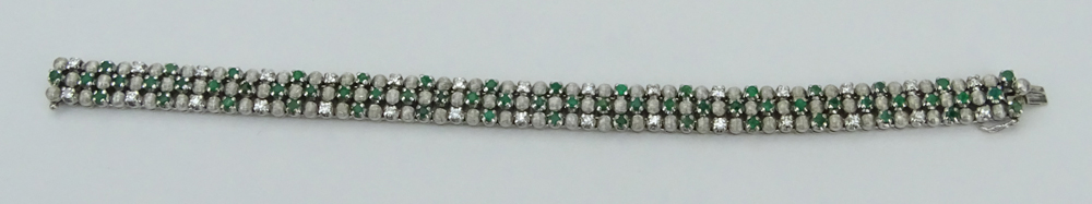 3.0 Carat Round Cut Emerald, 1.25 carat Single Cut Diamond and 18 Karat White Gold Bracelet. 