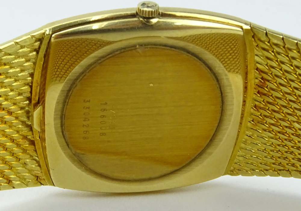 Man's Vintage Universal Genève Golden Shadow Automatic 18 Karat Yellow Gold Bracelet Watch