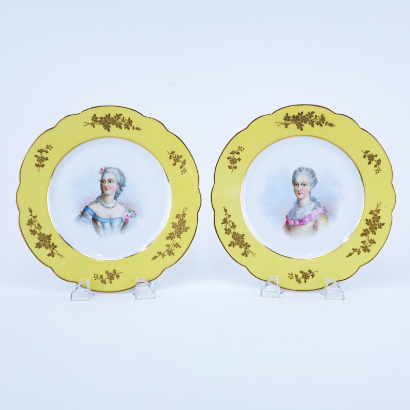 Pair of 19th Century Sevres Porcelain Chateau de Tuileries Hand painted Cabinet Plates