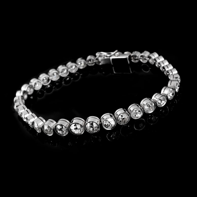 Approx. 14.0 Carat Thirty Seven (37) Graduated Round Brilliant Cut Diamond and Platinum Line Bracelet