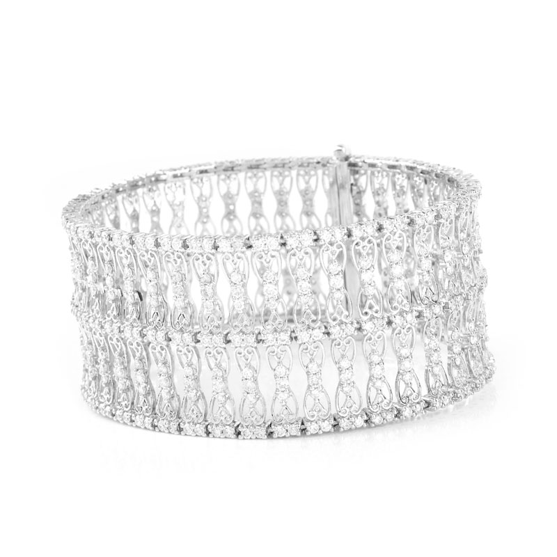 Approx. 9.50 Carat Round Brilliant Cut Diamond and 18 Karat White Gold Bracelet