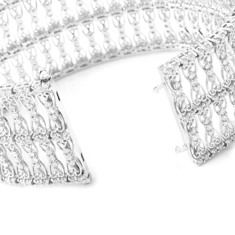 Approx. 9.50 Carat Round Brilliant Cut Diamond and 18 Karat White Gold Bracelet