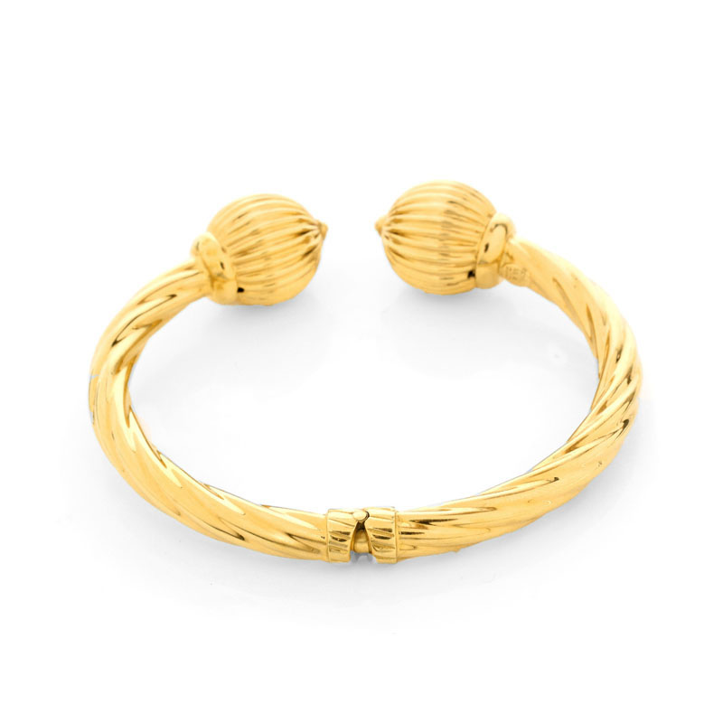 Italian 18 Karat Yellow Gold Hinged Cuff Bangle Bracelet. Stamped 18K Italy.