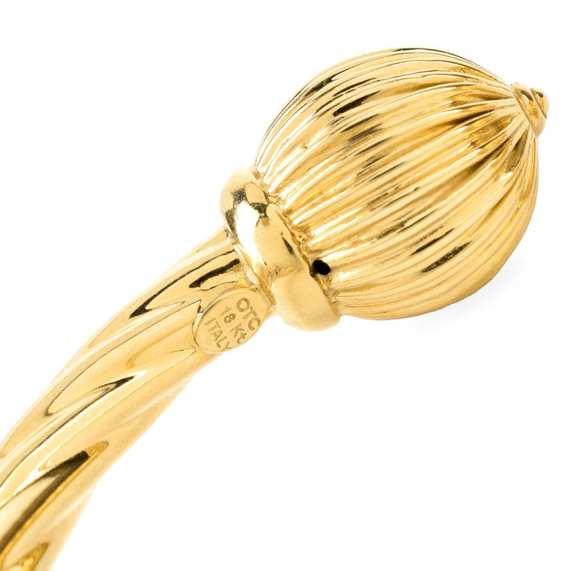 Italian 18 Karat Yellow Gold Hinged Cuff Bangle Bracelet. Stamped 18K Italy.