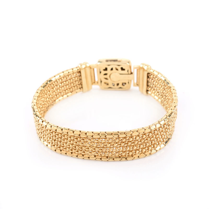 Israeli 14 Karat Yellow Gold Mesh Link Bracelet. Signed Israel 585.