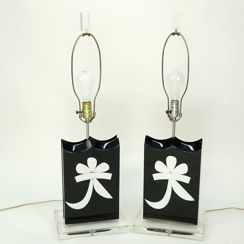 Pair of Hivo G Van Teal Lucite Lamps with Oriental Symbols, 20th Century.