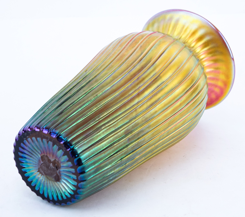 Tiffany Style Gold Favrile Art Glass Vase, 20th Century.