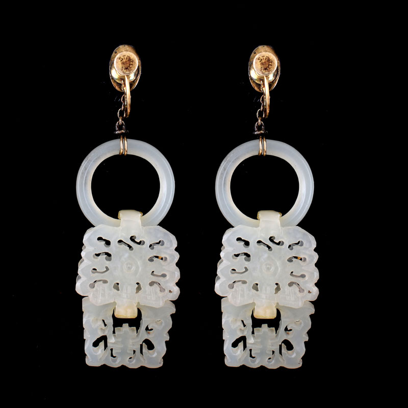 Important Antique Chinese Openwork Carved White Jade and (later) 14 Karat Yellow Gold Necklace and Pendant Earring Suite.
