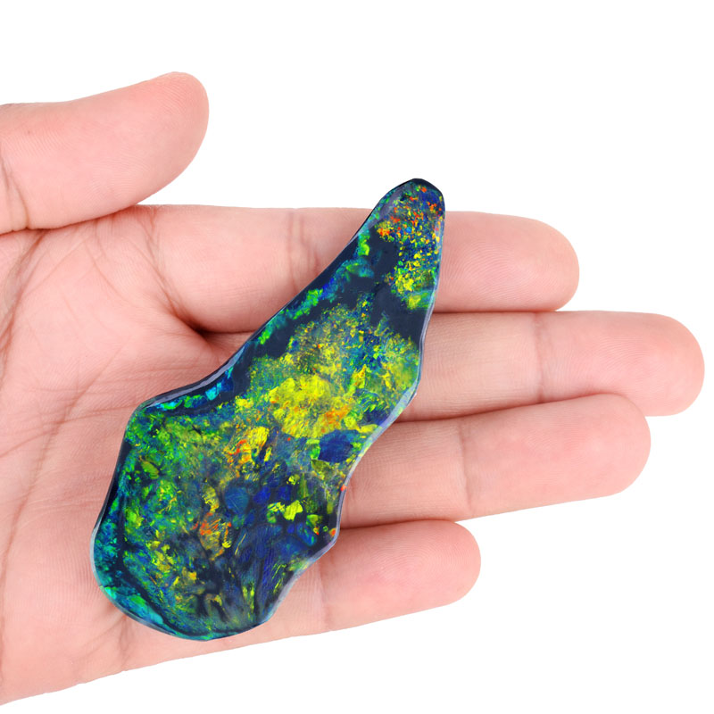 Important Opal Association Incorporated Certified 152.0 Carat "Black Knight" Black Opal. Mined in Lightning Ridge, Australia near Mulga Rush Opal Field. 