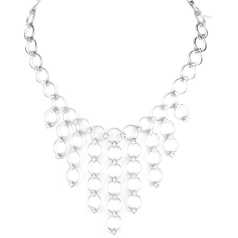 Contemporary Approx. 3.25 Carat Round Brilliant Cut Diamond and 18 Karat White Gold Necklace.