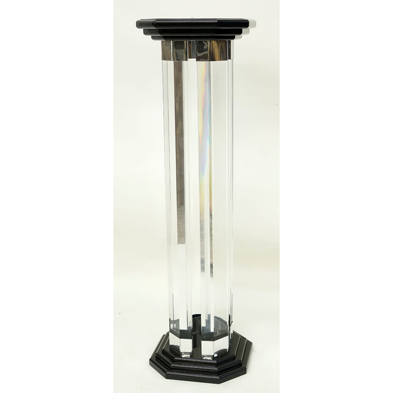 Mid Century Modern Lucite and Black Lacquer Pedestal. Light scuffs to top overall good condition.