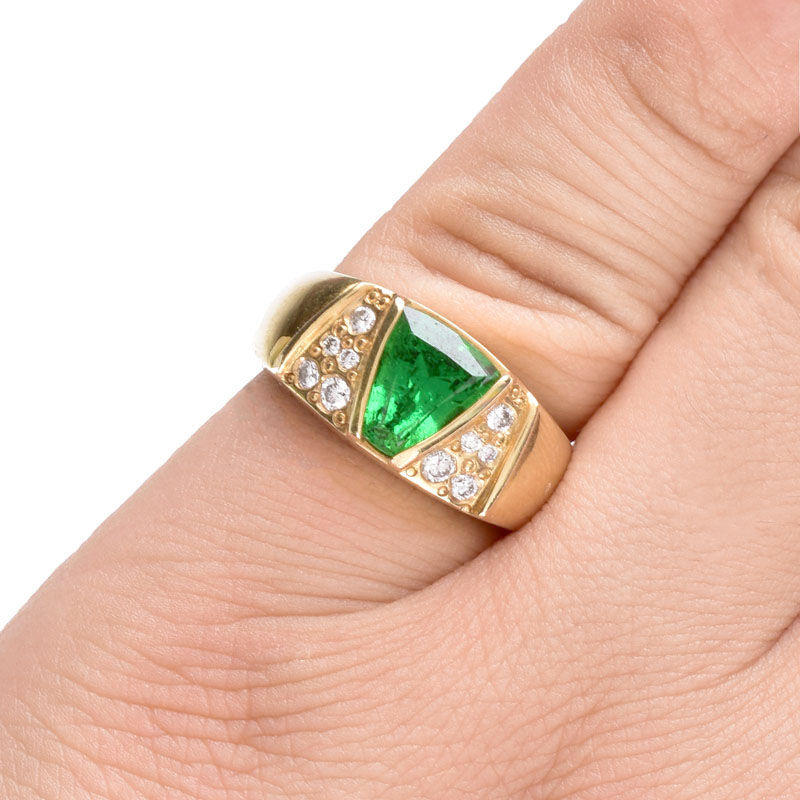 Vintage Approx. 2.48 Carat Trapezoidal Cut Tsavorite Garnet, Diamond and 18 Karat Yellow Gold Ring. 