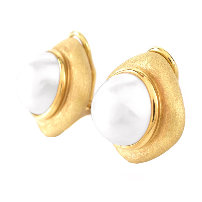 Vintage Italian 18 Karat Yellow Gold and Mabe Pearl Earring and Ring Suite.