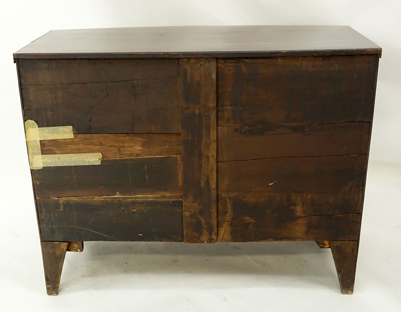 Antique Hepplewhite Mahogany Bow Front Chest of Drawers.