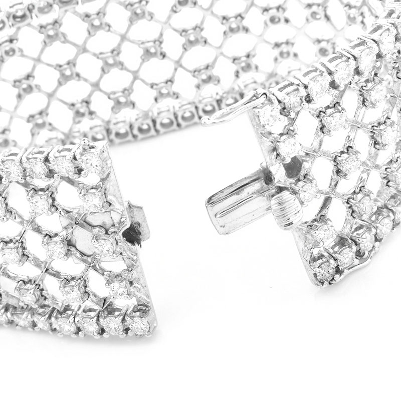 Approx. 14.0 Carat Round Brilliant Cut Diamond and 14 Karat White Gold Lattice Link Bracelet.