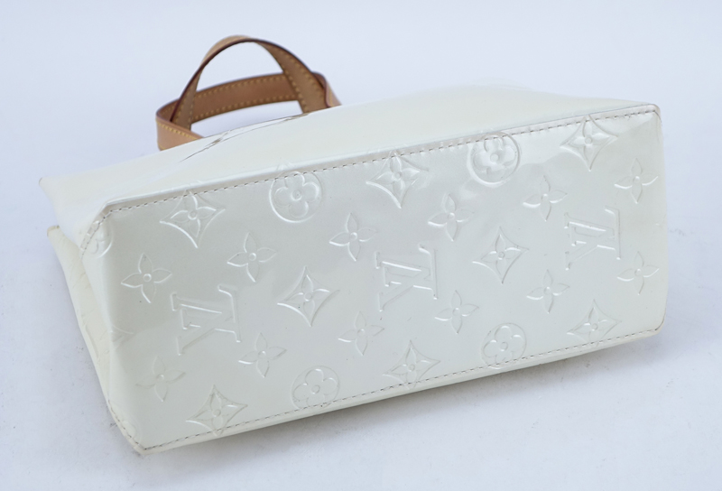 Louis Vuitton Vanilla Monogram Vernis Leather Reade PM Bag.