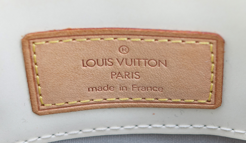 Louis Vuitton Vanilla Monogram Vernis Leather Reade PM Bag.