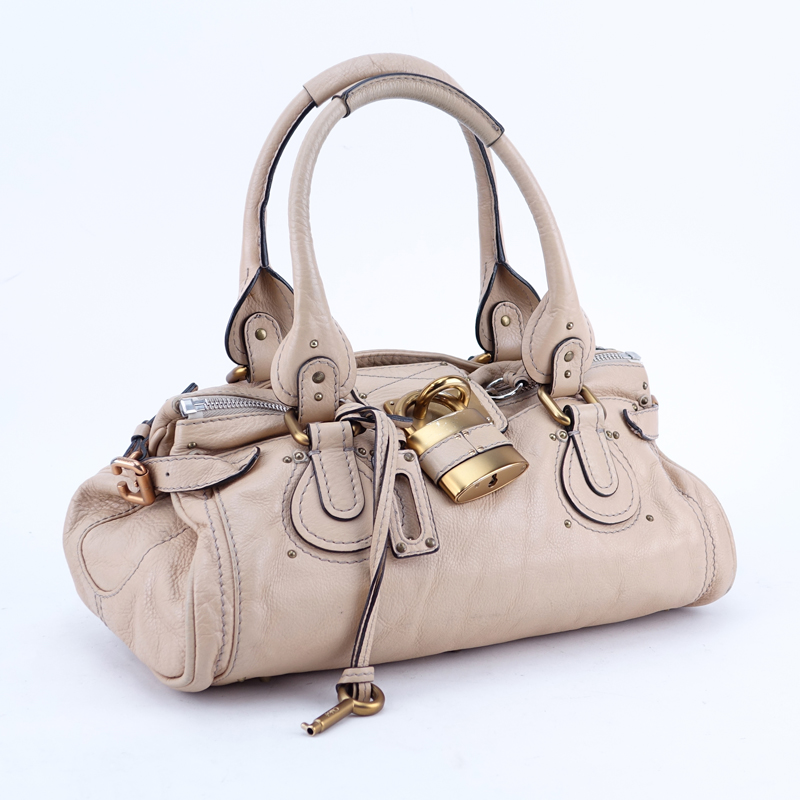 Chloe Crème/Light Beige Grained Leather Paddington MM Handbag.