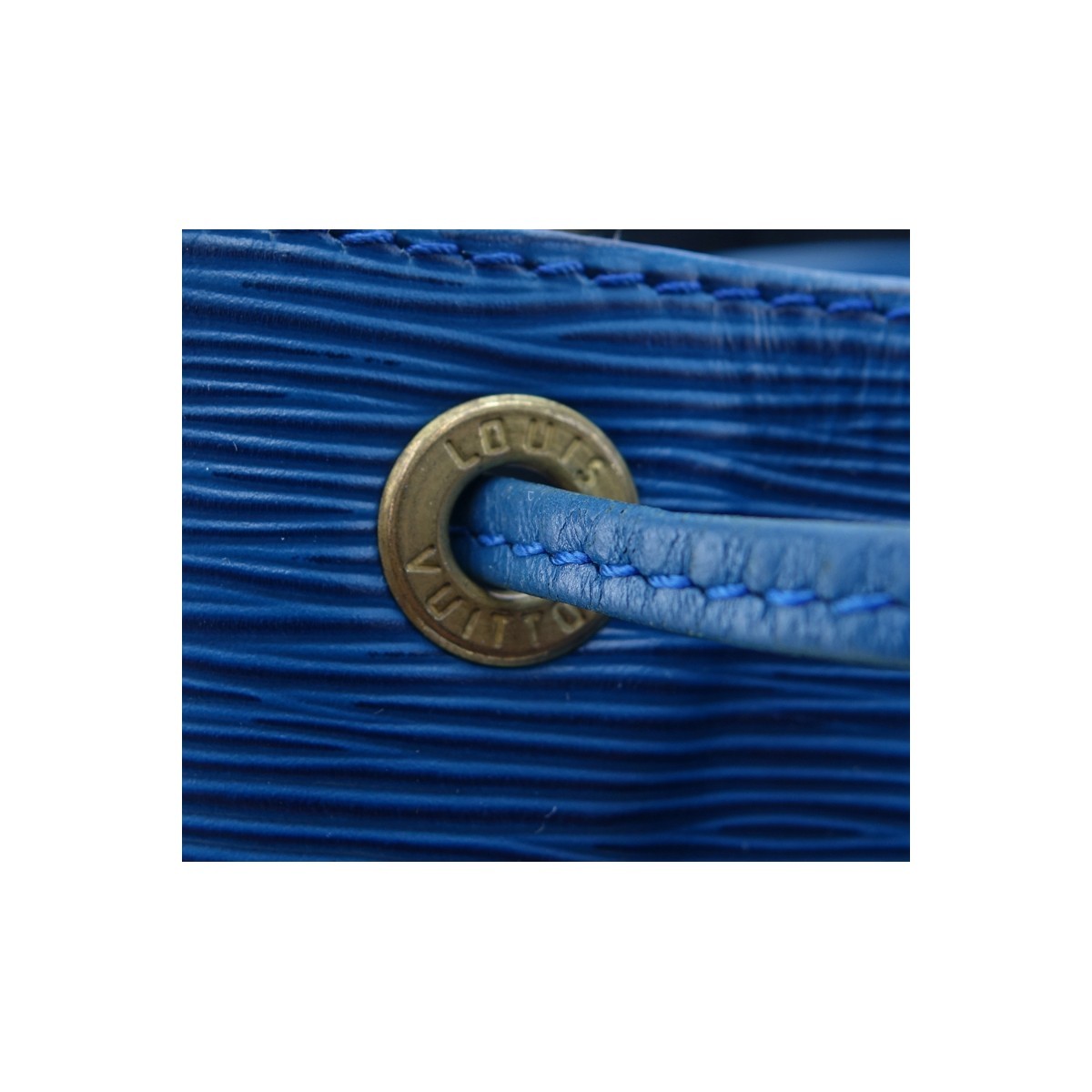 Louis Vuitton Blue Epi Leather Noe GM Bag. Golden brass hardware, black suede interior.
