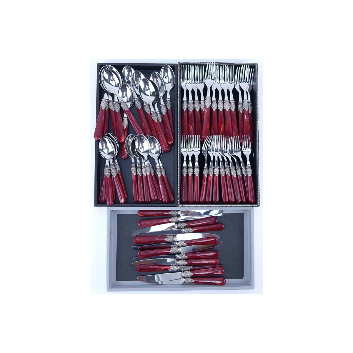 Sixty (60) Piece Italian EME Inox 18/10 Napoleon Pearlized Handle and Stainless Steel Flatware. Includes: 12 dinner forks 7-7/8", 12 salad forks 7", 12 tablespoons 7-3/4", 12 tea spoons 7", 12 knives.