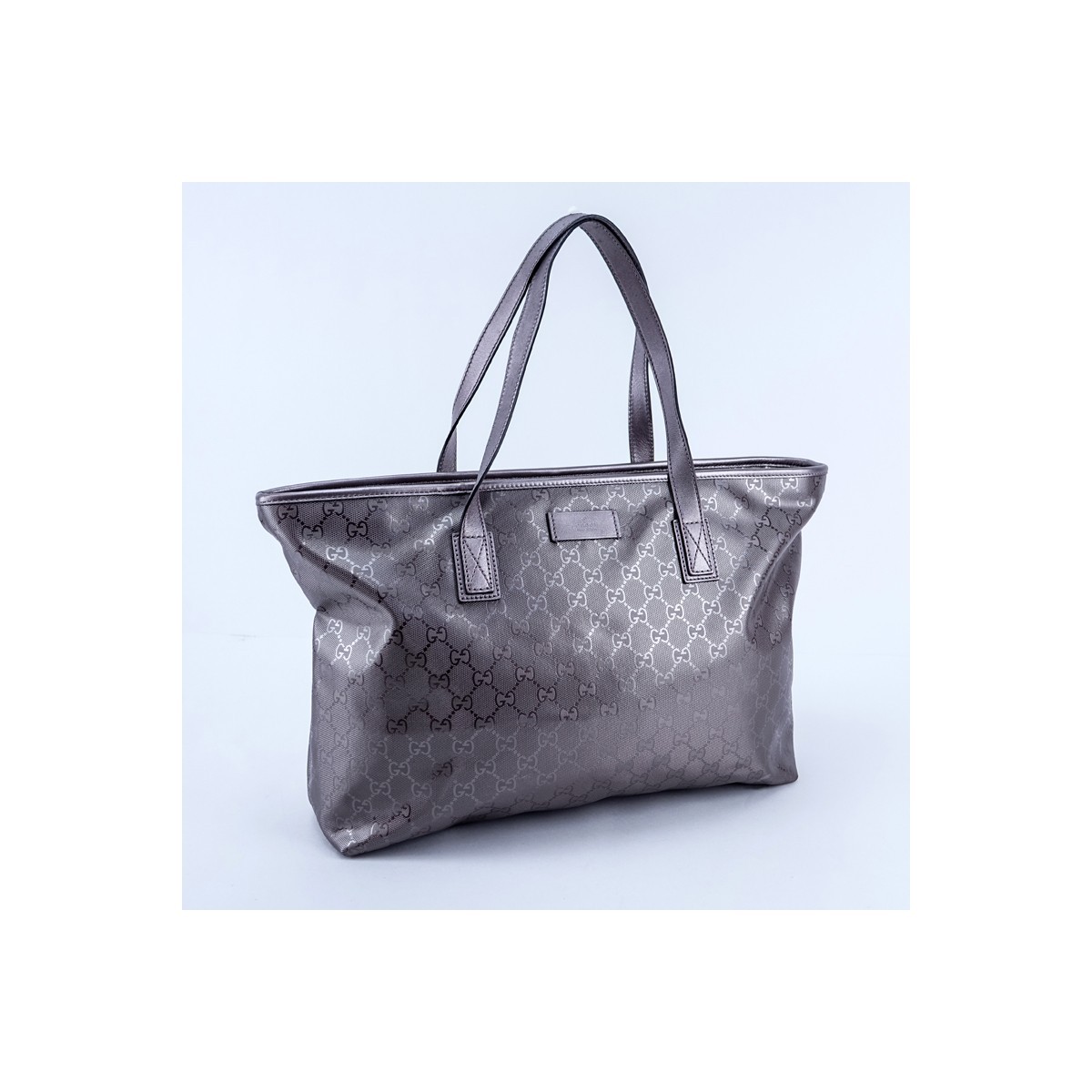 Gucci Metallic Light Purple Guccissima Coated Canvas Tote GM. Silver tone hardware, black signature fabric interior with patch pocket.