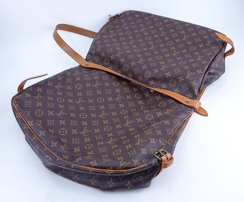 Louis Vuitton Graceful With Crossbody Strap