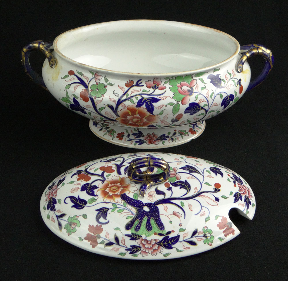 19th Century English Mason's Ironstone China Soup Tureen. Unsigned.