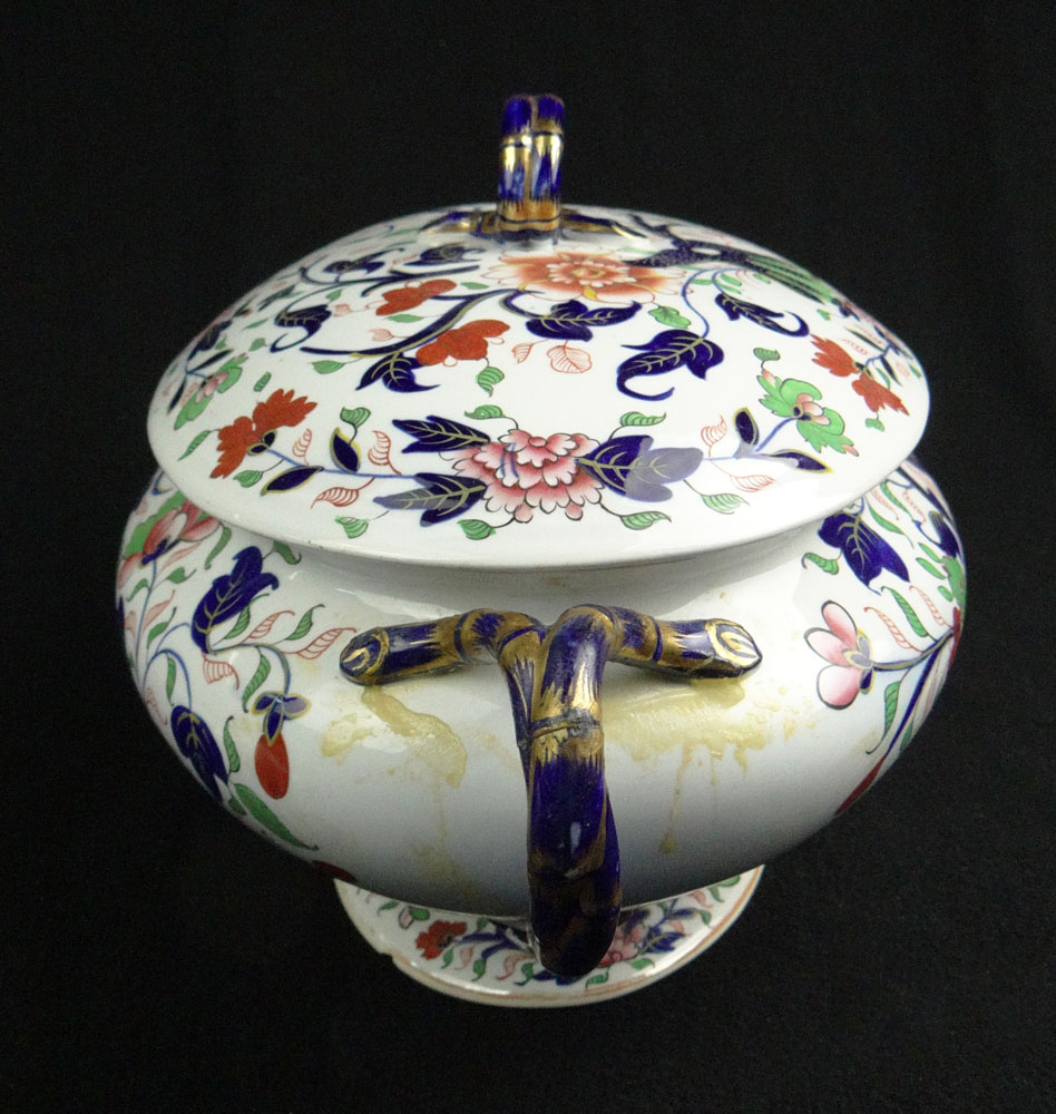 19th Century English Mason's Ironstone China Soup Tureen. Unsigned.