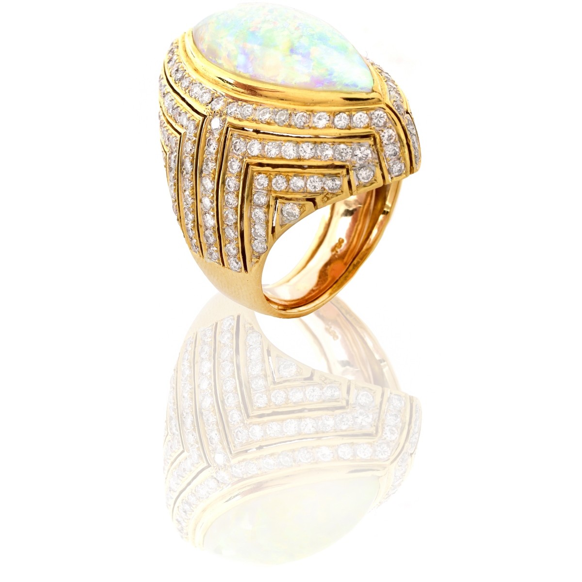 Opal, Diamond and 18K Gold Ring