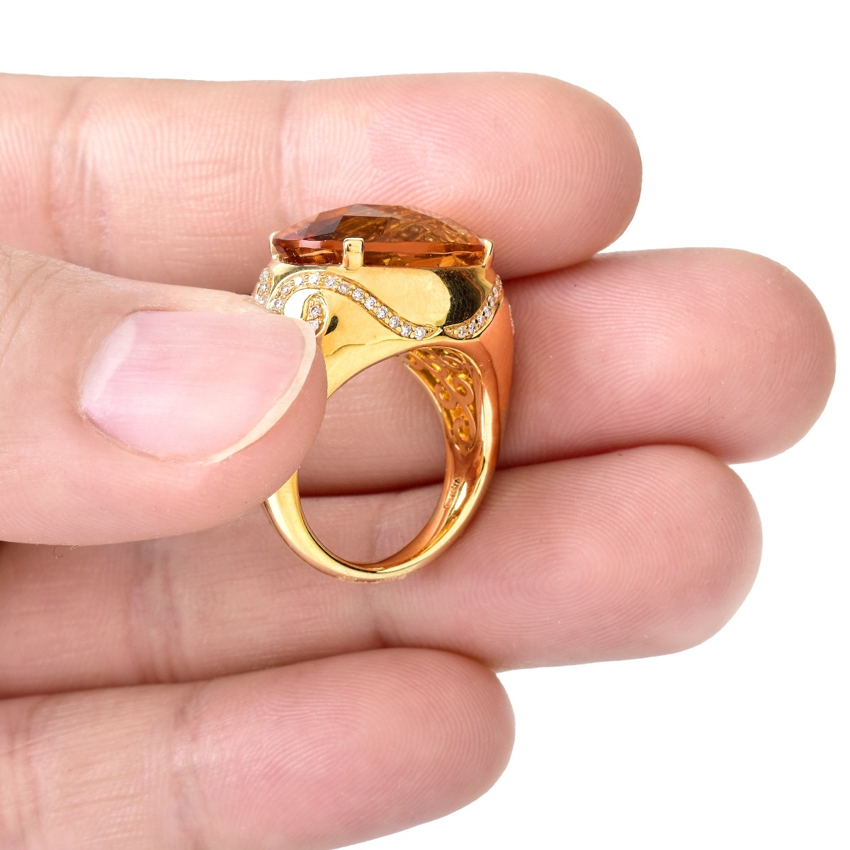 Citrine, Diamond and 18K Gold Ring