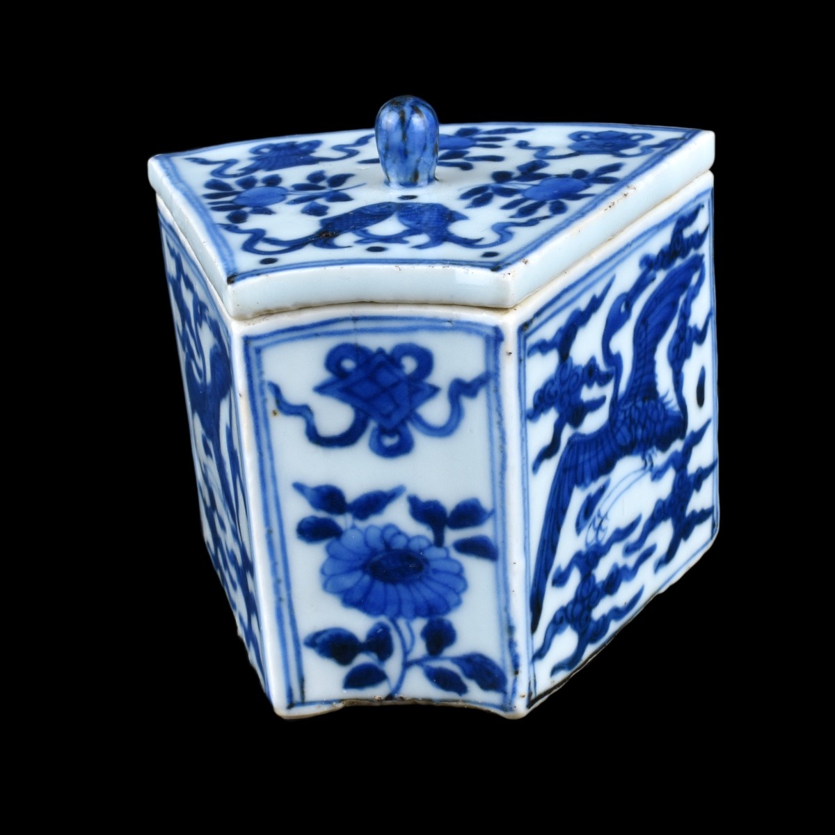 Chinese Blue and White Porcelain Covered Box