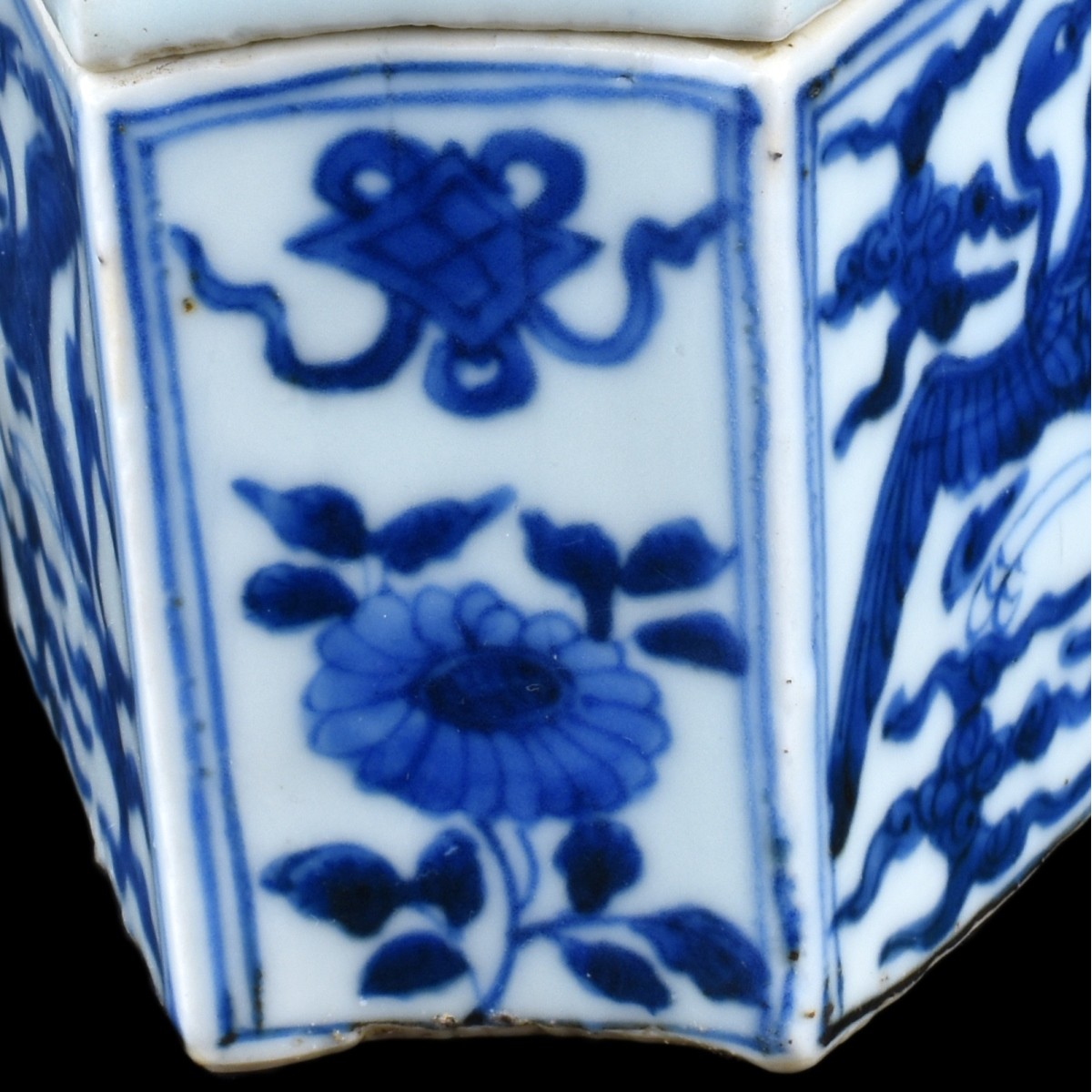 Chinese Blue and White Porcelain Covered Box