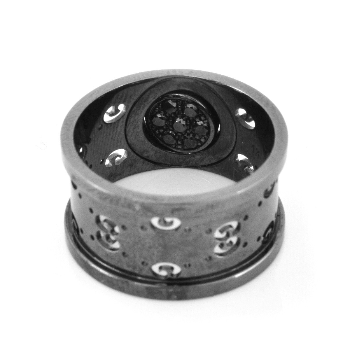 Gucci 18 Karat Black Gold and Diamond Icon Ring