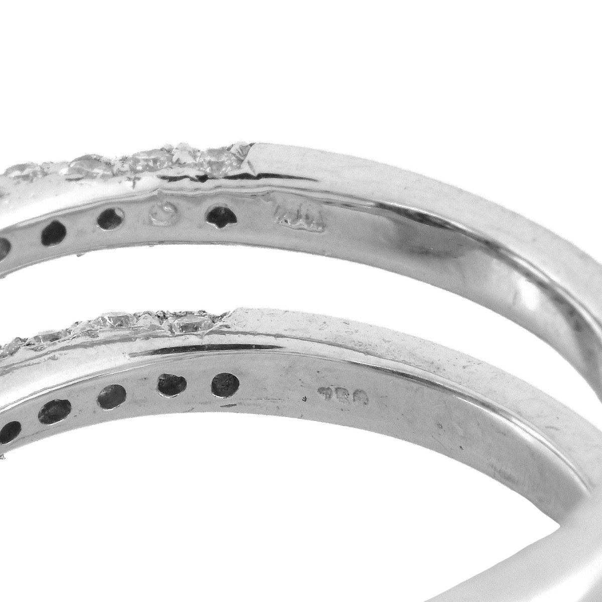 Sapphire, Diamond and 18K Gold Ring