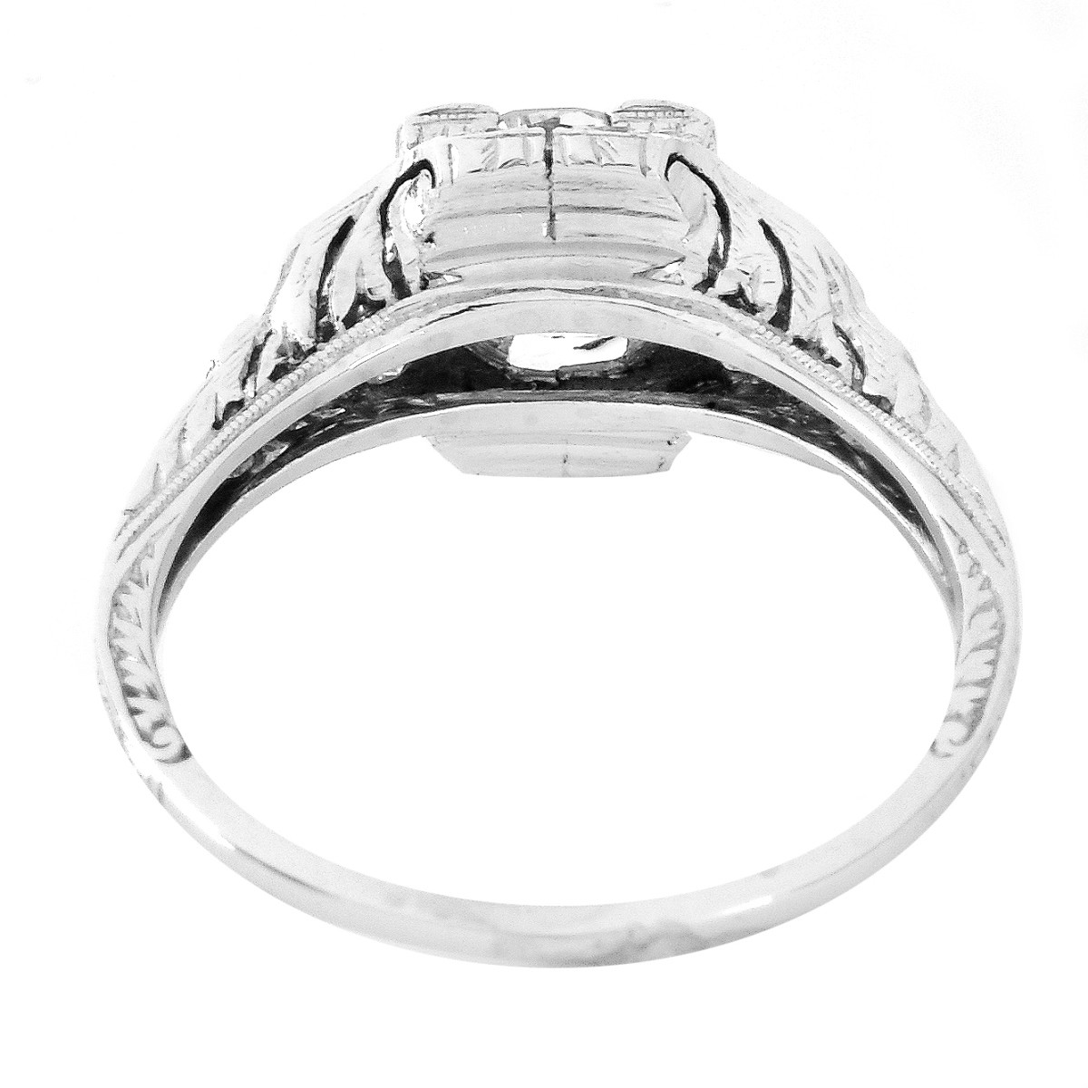 Art Deco 1.30 Carat TW Diamond and Platinum Ring