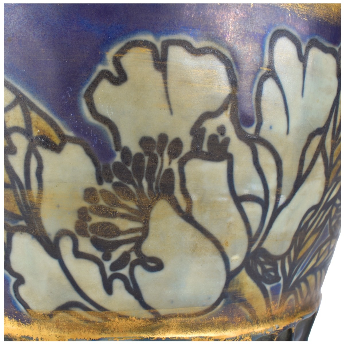 Amphora Honeycomb and Poppy Vase
