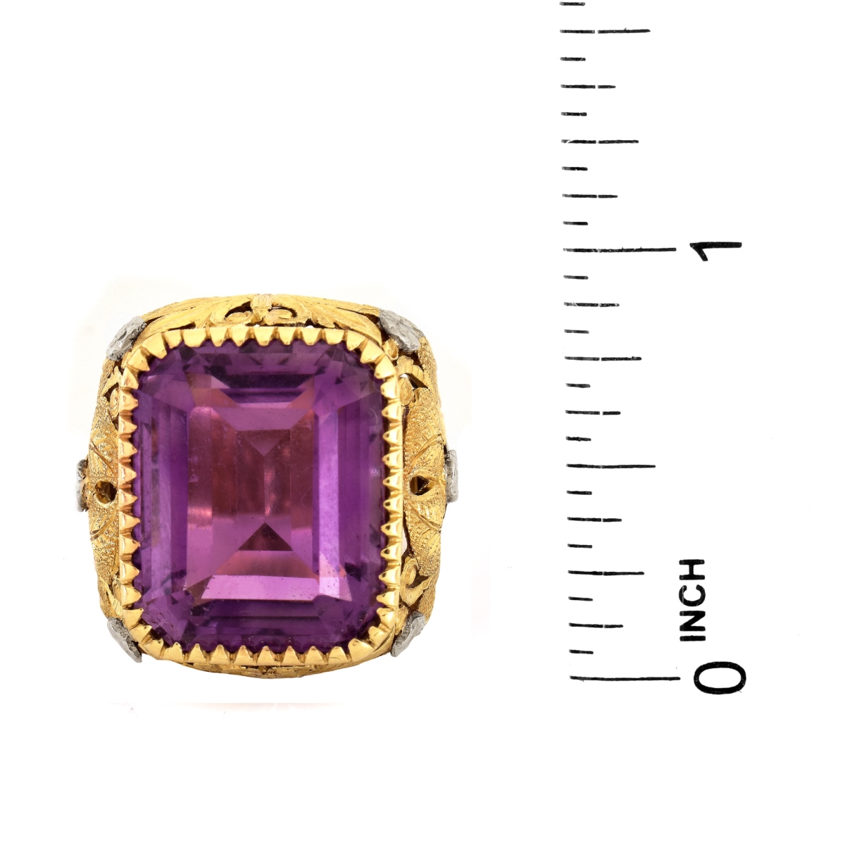 Vintage 14 Karat Yellow Gold Amethyst Ring