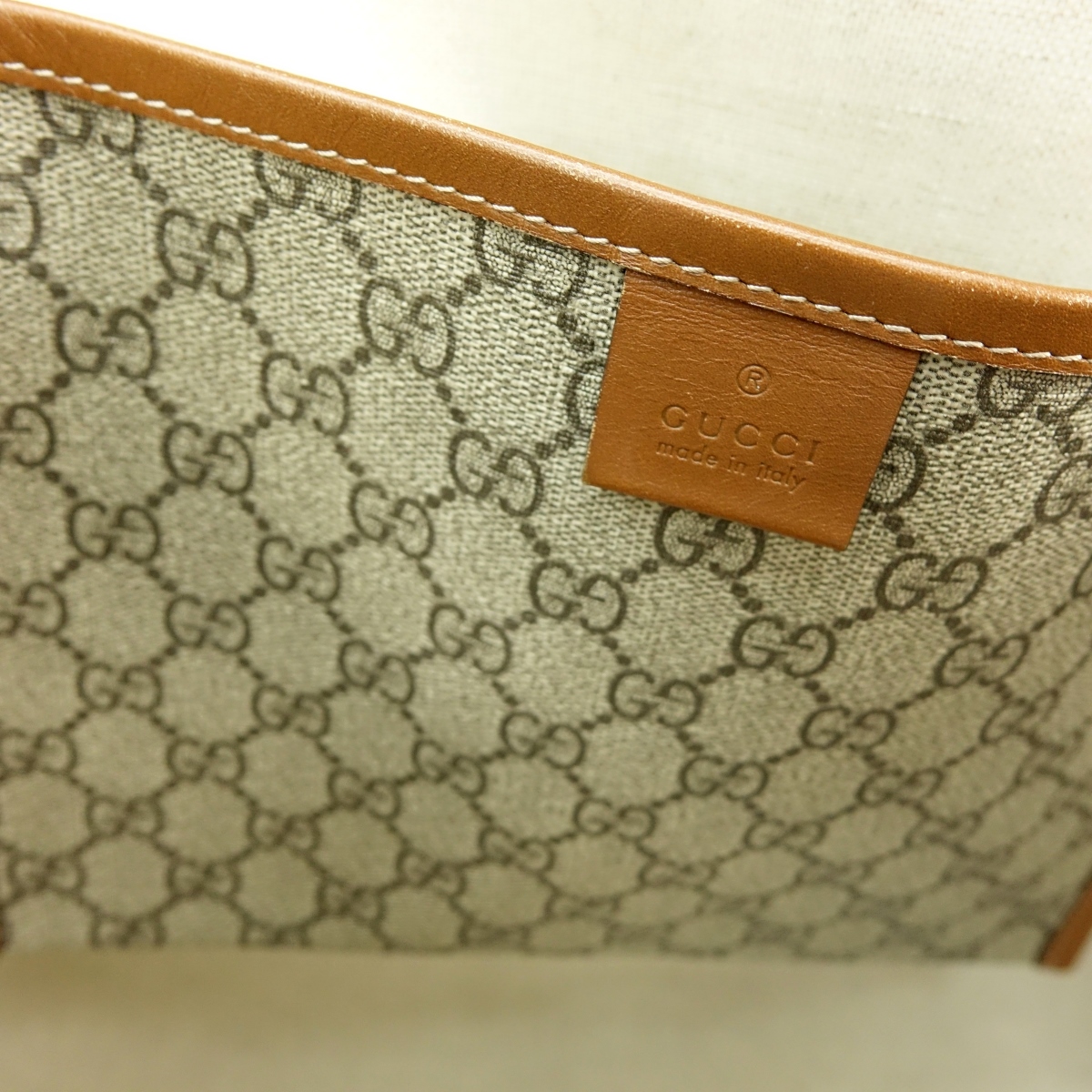 Gucci Signature Tote