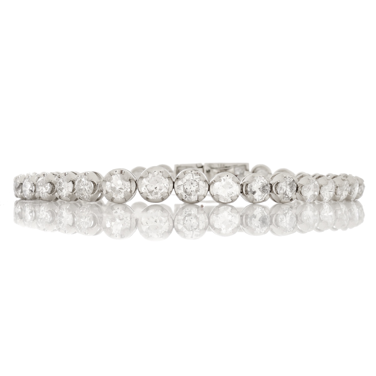 9.27 Carat Diamond and 18K Gold Bracelet