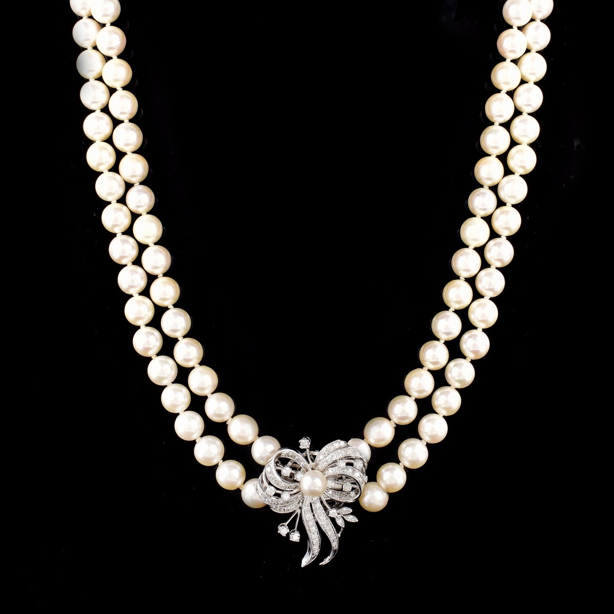 Vintage Pearl Necklace with Diamond Clasp