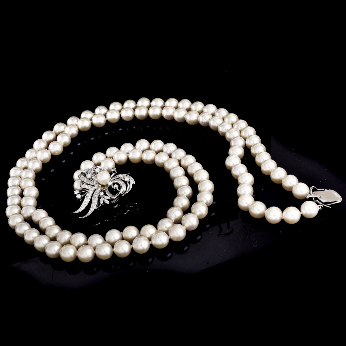 Vintage Pearl Necklace with Diamond Clasp